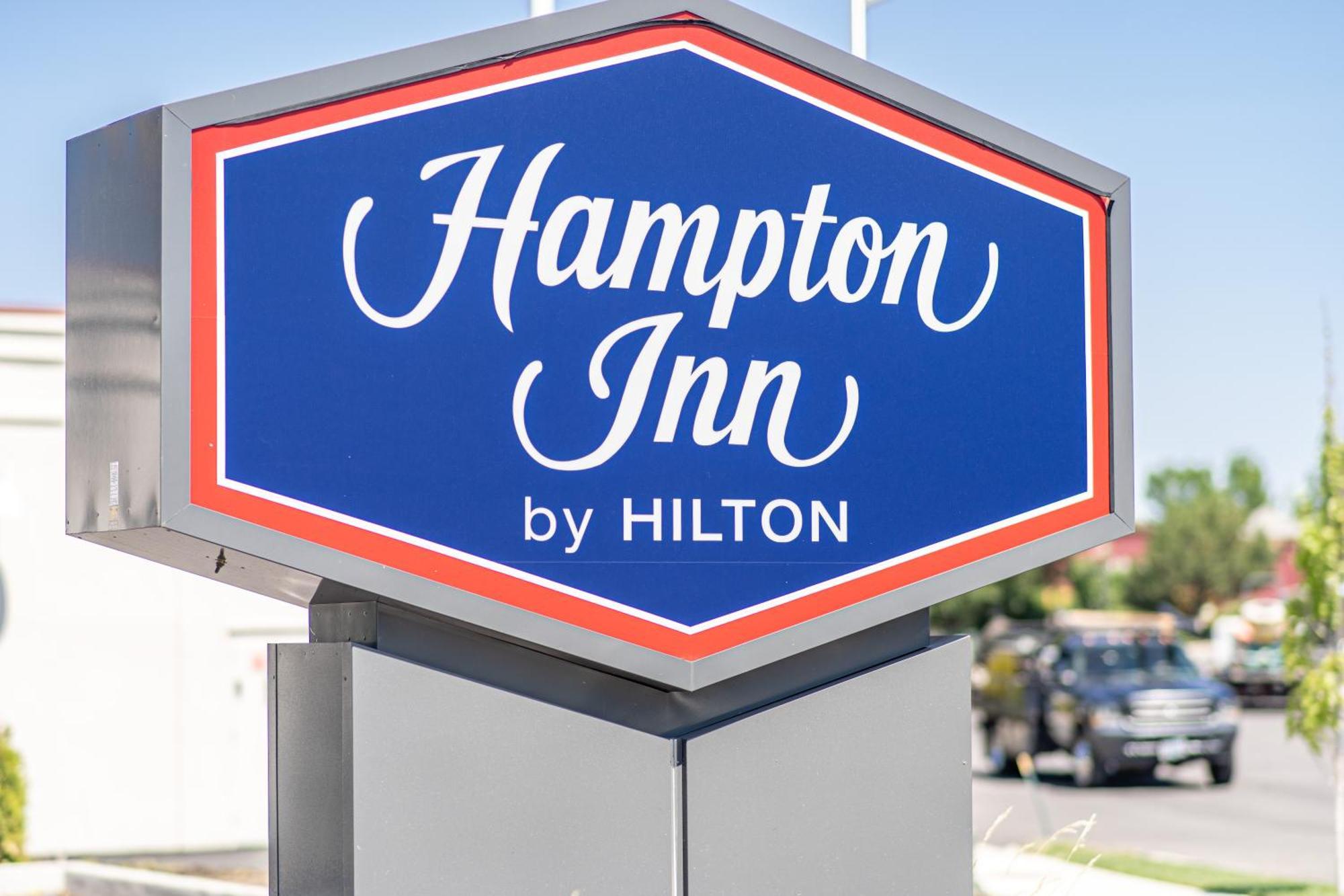 Hampton Inn Redmond Bend Airport Esterno foto