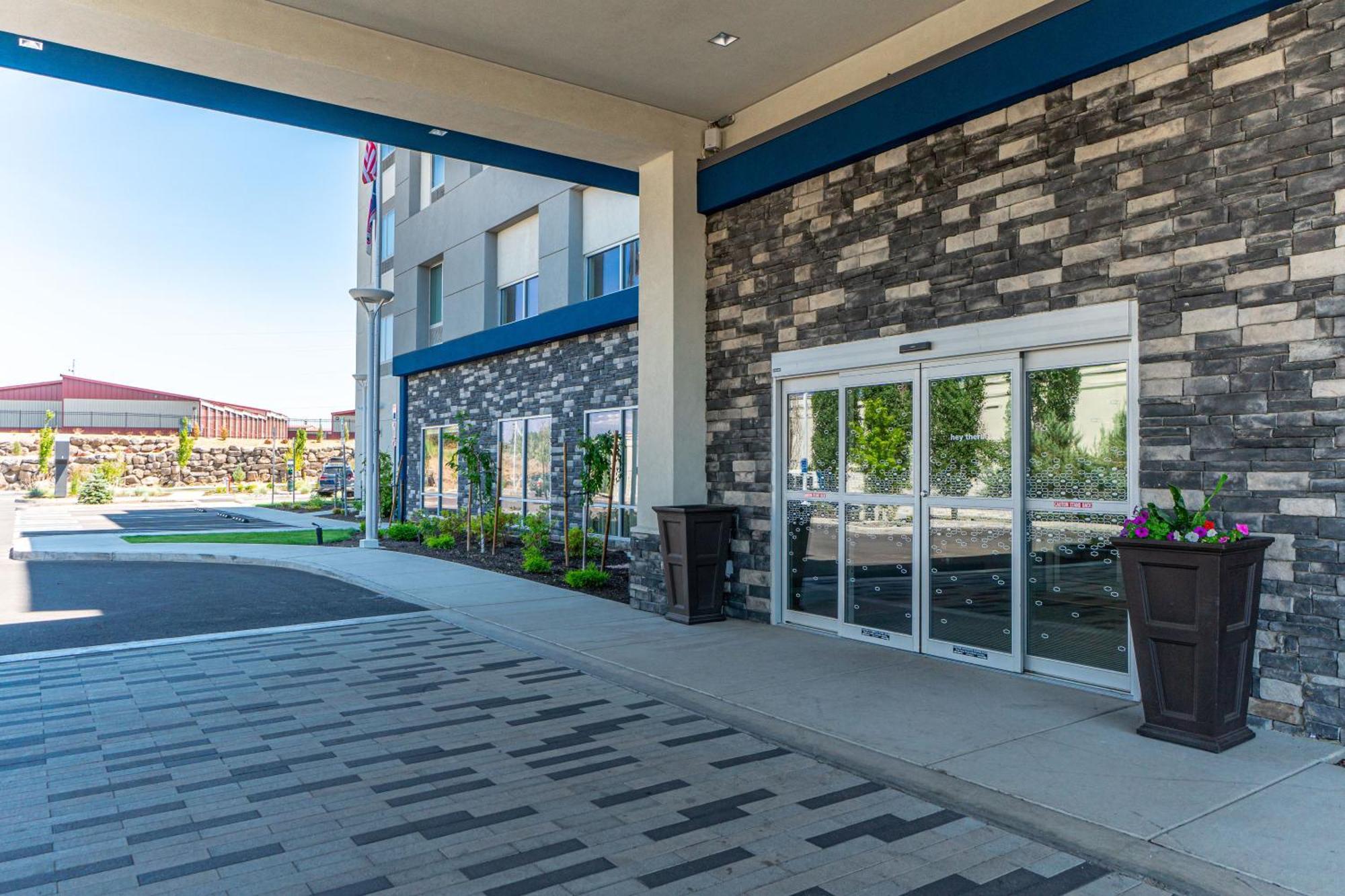 Hampton Inn Redmond Bend Airport Esterno foto