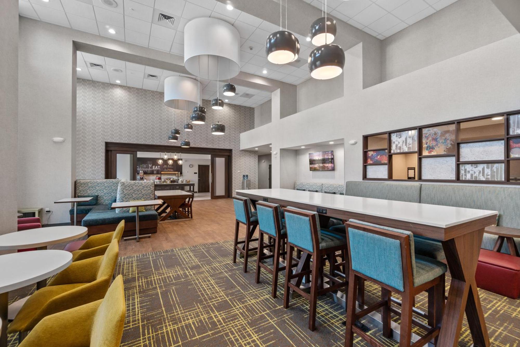Hampton Inn Redmond Bend Airport Esterno foto