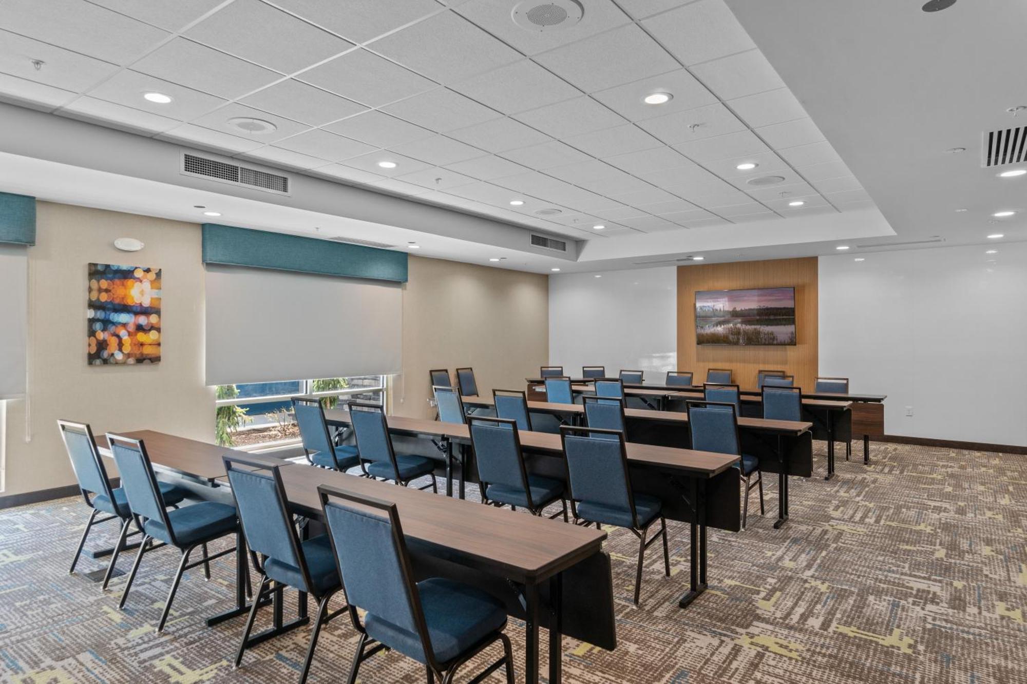 Hampton Inn Redmond Bend Airport Esterno foto